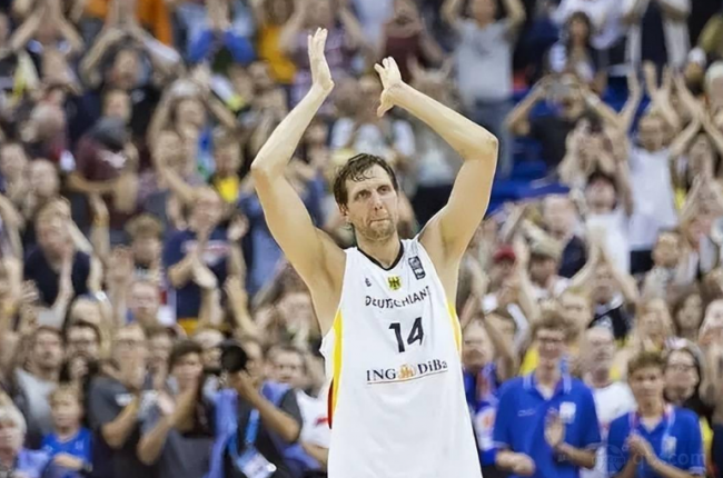 人群并进行 人群并进行