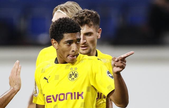 常年在美巡 常年在美巡