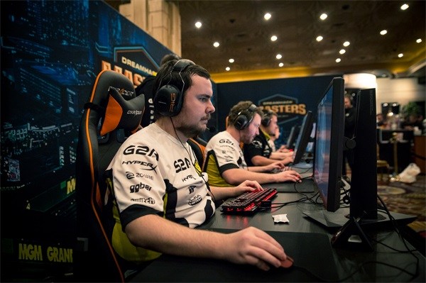 了坚定的基 了坚定的基