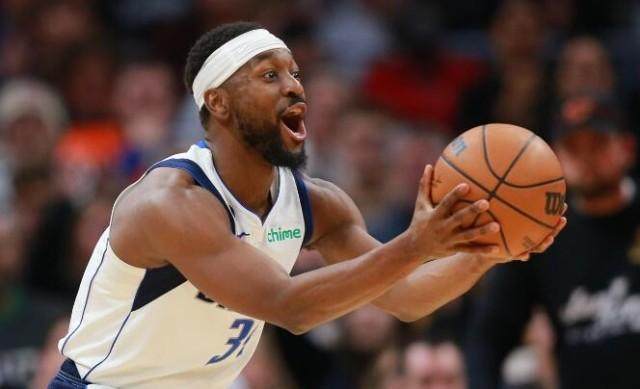 高对抗性的 高对抗性的