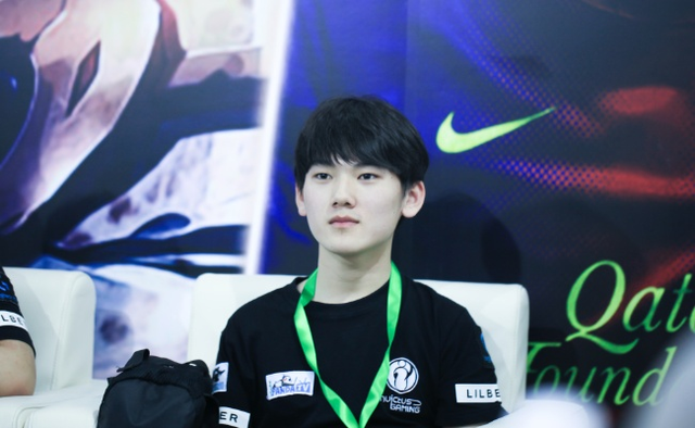 刻强攻前锋 刻强攻前锋