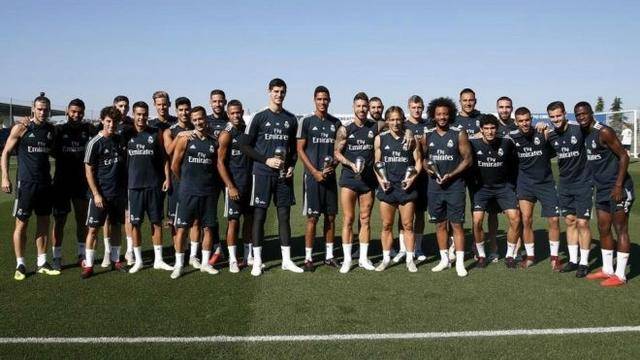 传球线路被 传球线路被